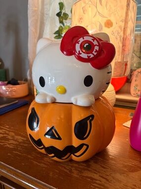 Hello Kitty White & Red Pumpkin Stack Figurine